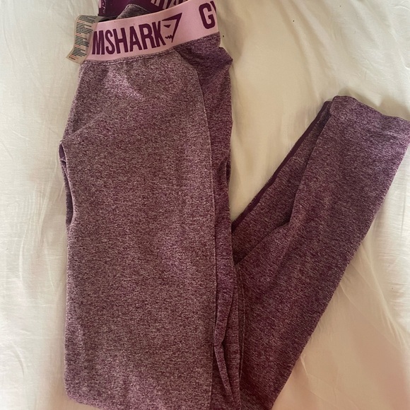 Gymshark leggings- slightly used - Picture 1 of 2